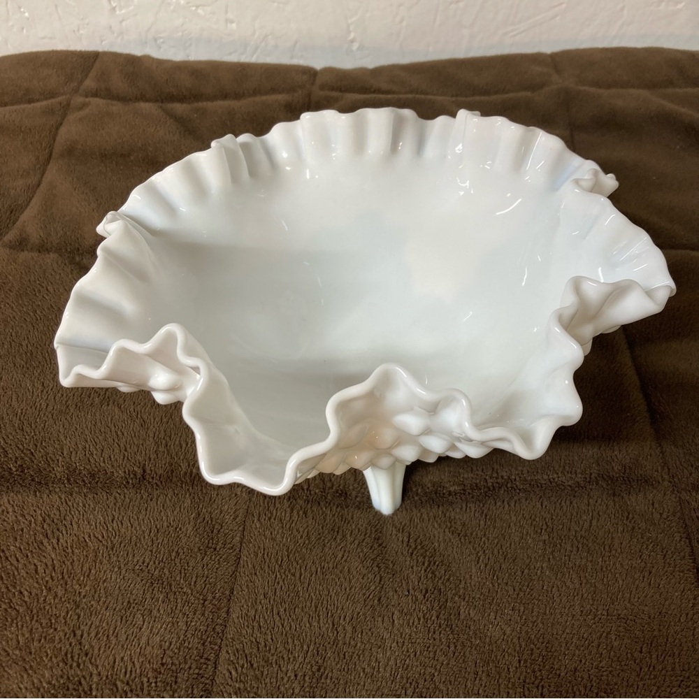 Fenton White Ruffled Hobnail 8” 3-Toed Glass Bowl Made 1963-1989 Made in USA